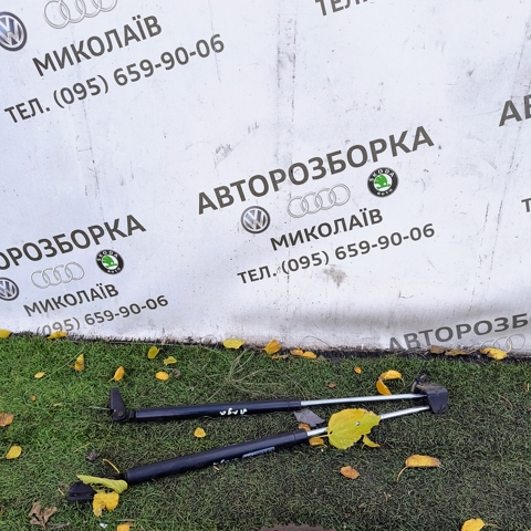 Амортизатор скла задньої, 3/5-ї двері (ляди) 81760H1000 HYUNDAI
