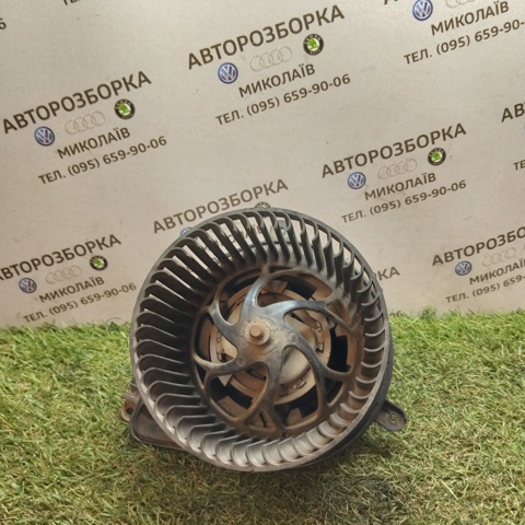 Двигун вентилятора пічки (обігрівача салону) 8322 AUTOTECHTEILE