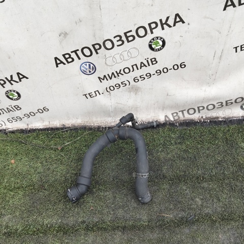 Шланги системи охолодження 8D0121101AH VAG