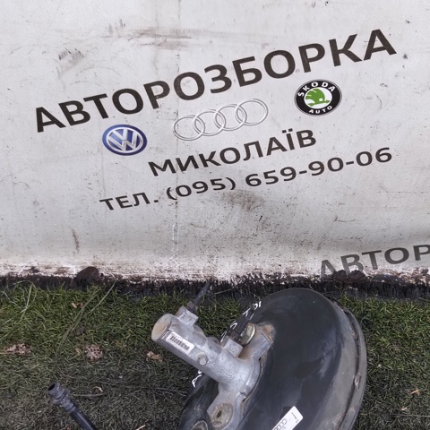 Циліндр гальмівний, головний 8D0611021B VAG