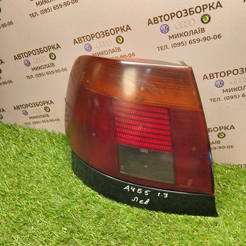 Задня ліва фара 8D0945095A VAG