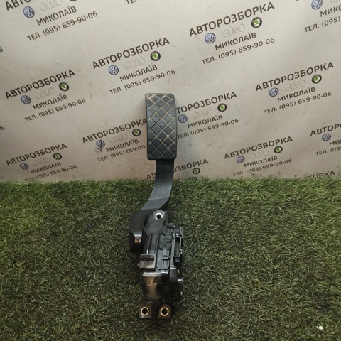 Педаль газу (акселератора) 8D1723523P VAG