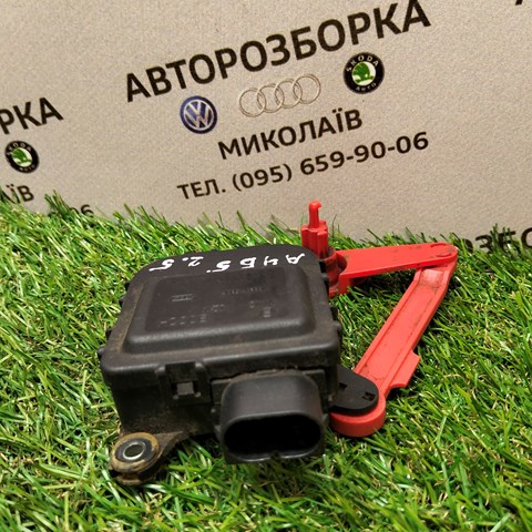 Мотор заслінки печі 8D1820511B VAG