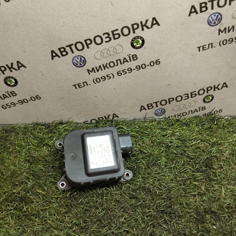 Мотор заслінки печі 8D2820511C VAG