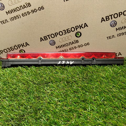 Стоп-сигнал заднього скла 8D9945097B VAG