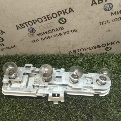 Плата заднього ліхтаря, контактна 8D9945257 VAG