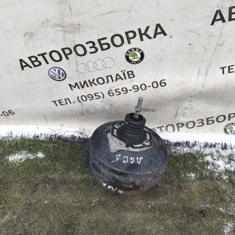 Підсилювач гальм вакуумний 8E0612105N VAG