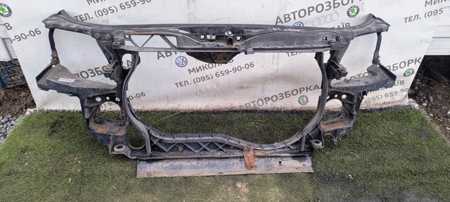 Панель передня 8E0805594G VAG