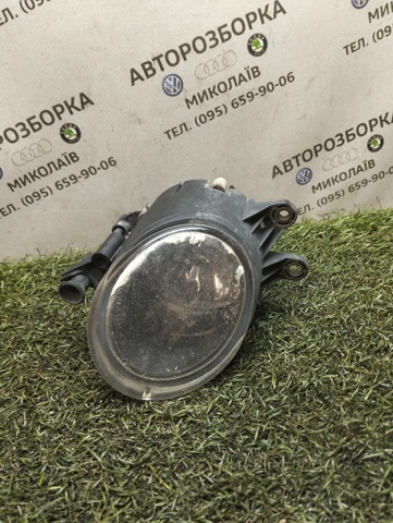 Фара протитуманна, права 8E0941700 VAG