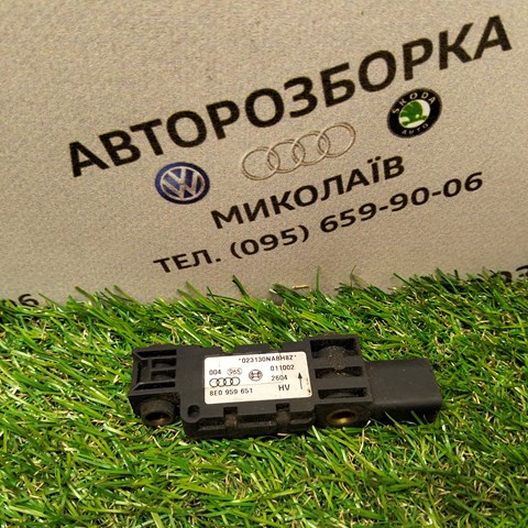 Датчик подушки безпеки 8E0959651 VAG