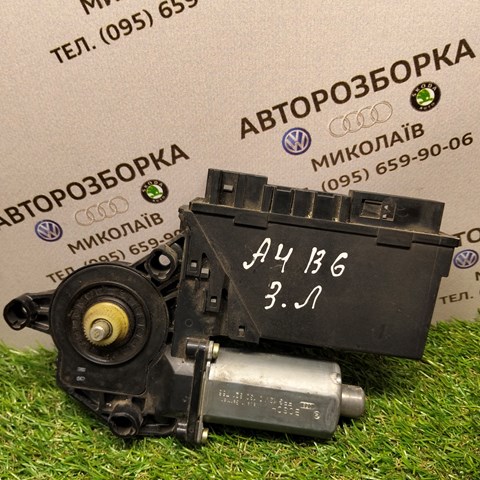 Мотор склопідйомника дверей задніх, правих 8E0959802A VAG