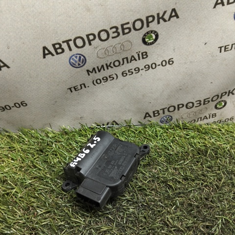 Мотор заслінки печі 8E1820511A VAG