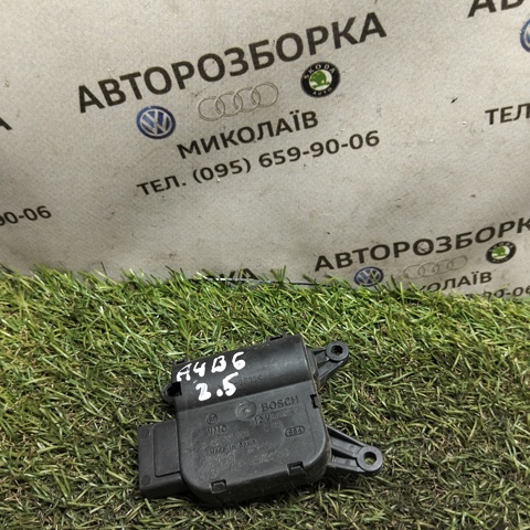 Привід системи автоматичного управління обігрівачем Audi A4 B7