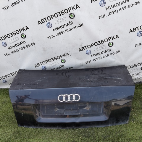 Кришка багажника кузова 8E5827023D VAG
