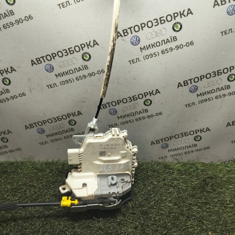 Замок задньої дверї, правої 8K0839016D VAG