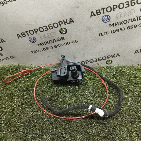 Лічинка замка паливного бака 8K0862153H VAG