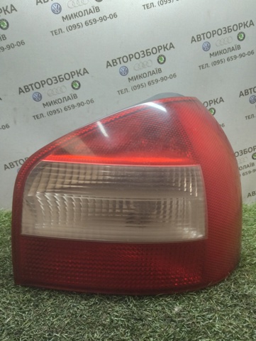Ліхтар задній правий 8L0945096B VAG