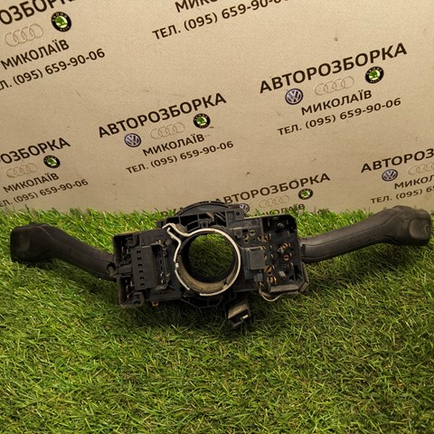 Перемикач підрульовий, лівий 8L0953513B VAG