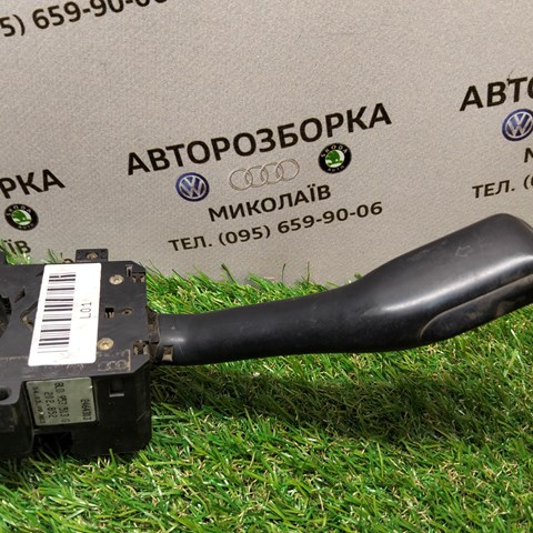 Перемикач підрульовий, лівий 8L0953513G VAG