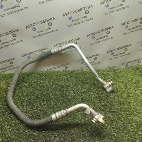 Шланг кондиціонера, від компресора до радіатора 8R0260701S VAG
