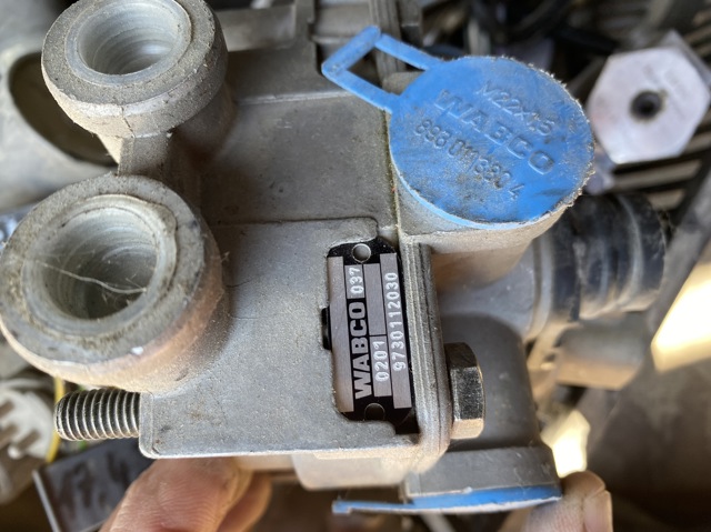 Прискорювальний клапан пневмосистеми 9730112030 WABCO