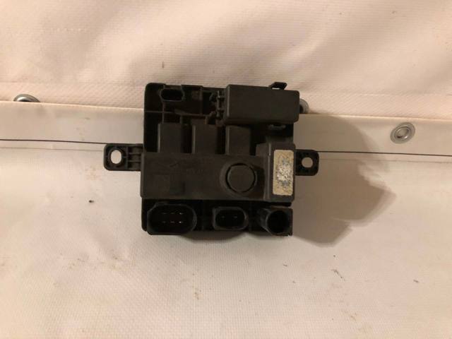Блок реле 12637591534 BMW