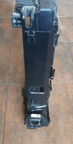 Кронштейн радіатора правий 17118666839 BMW