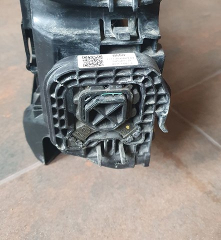 Подушка радіатора охолодження, нижня 17119895623 BMW