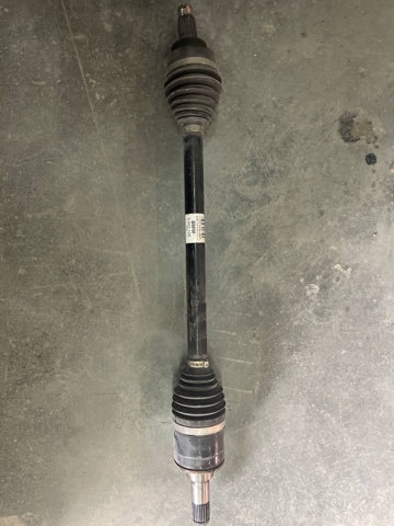 Піввісь задня, права 33208603108 BMW