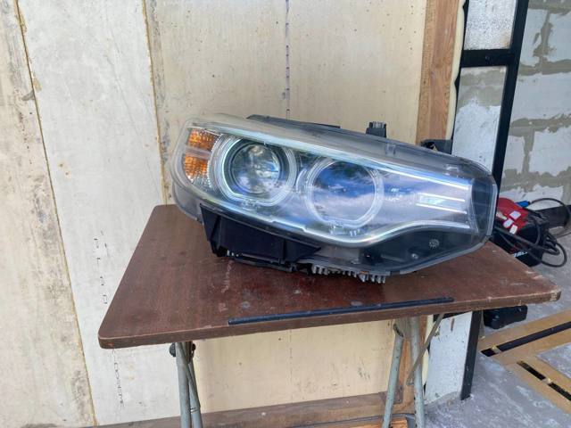 Фара передня права 63117377854 BMW