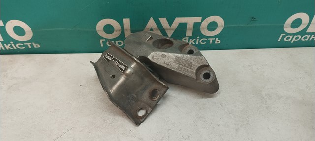 Права подушка мотора 1358086080 FIAT
