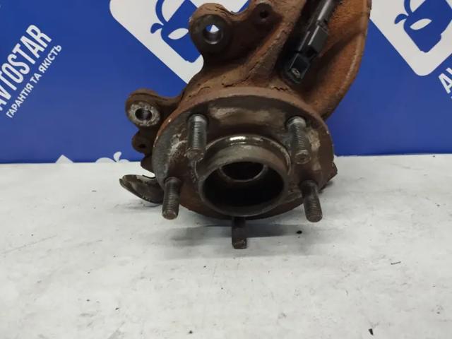 Цапфа передня ліва 1369576 FORD
