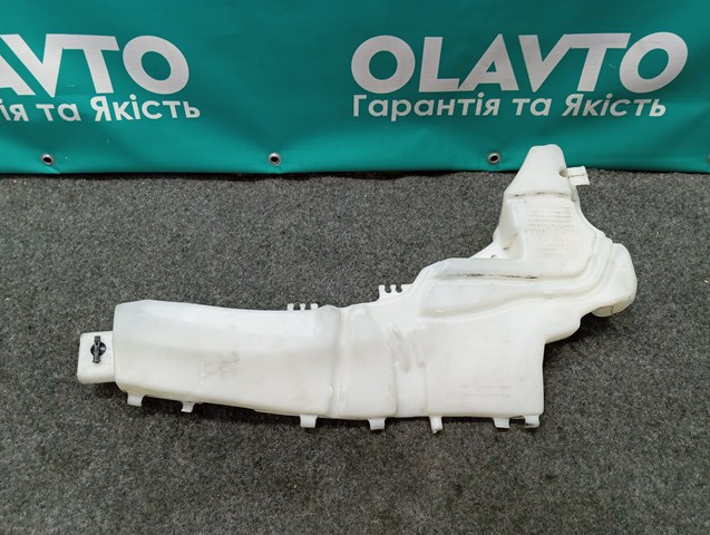 Бачок омивайки 4M5113K163CF FORD