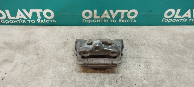 Права подушка мотора 6C116F012AB FORD