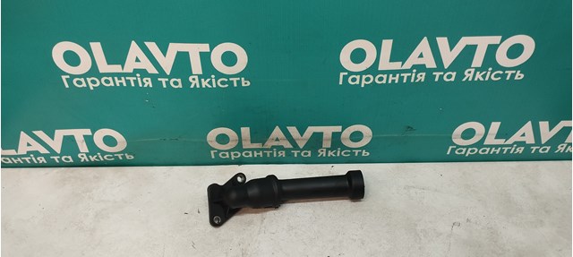 Патрубок системи охолодження Ford Transit 7