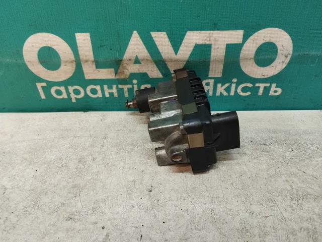 Клапан турбіни 6NW009550 VAG