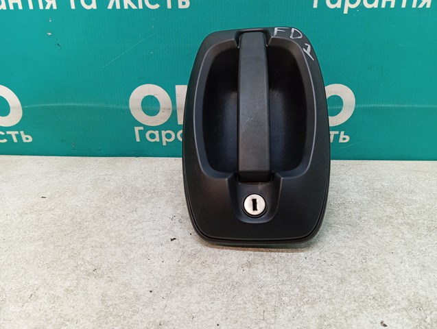 Ручка передньої двері зовнішня права 735423241 FIAT