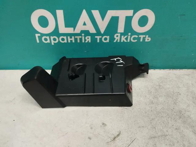 Праве кріплення переднього бампера FT91229 FAST