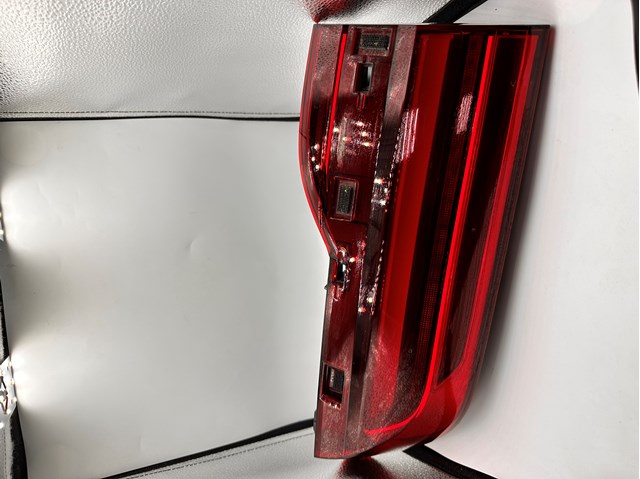 Стоп задній H8744229404 BMW
