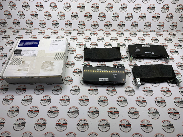 Тормозні колодки 0004205700 MERCEDES