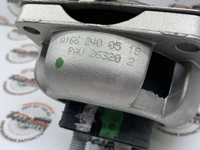 Опора кпп 1662400518 MERCEDES