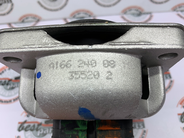 Підвіска КПП 1662400818 MERCEDES