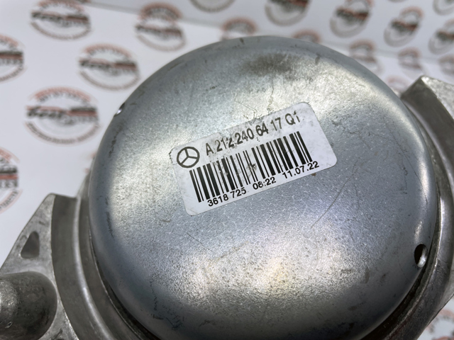 Права подушка мотора 2122406417 MERCEDES