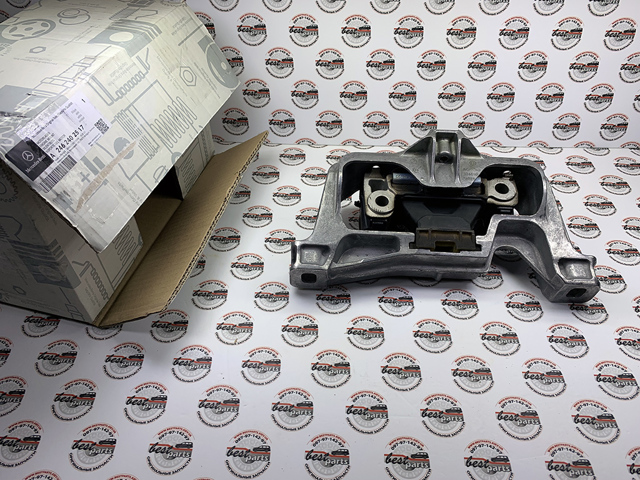 Права подушка двигуна 2462402517 MERCEDES