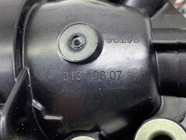 Кожух термостата 30650753 VOLVO