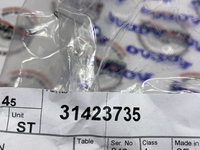 Болти колісні 31202337 VOLVO
