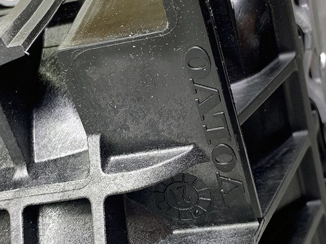 Система охолодження наддувочного повітря 31338306 VOLVO