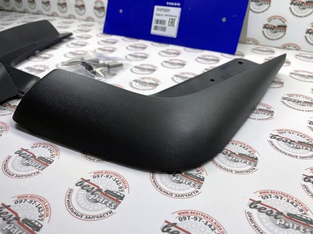 Бризковики передніх коліс 31373331 VOLVO