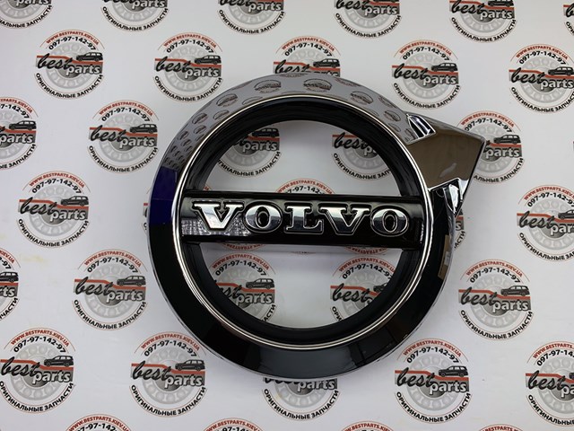 Емблема на решітку радіатора 31383645 VOLVO