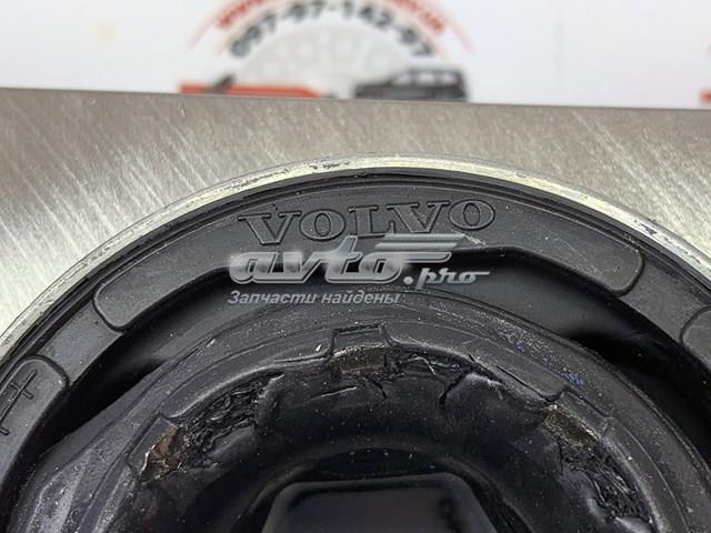 Сайлентблок нижнього важеля передньої підвіски 32246809 VOLVO